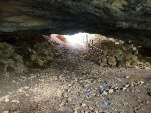 Grotta Lesa